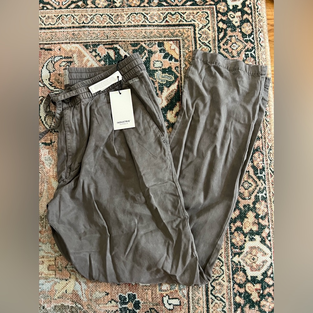 Men’s Relaxed Fit Tencel Pants